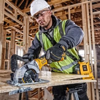 Dewalt diskopriono mpatarias 18v DCS571p2 2