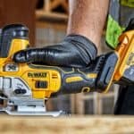 Dewalt sega mpatarias 18v dcs335nt 2