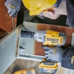 DEWALT MPOULONOKLIDO MPATARIAS 18V DCF897NT3