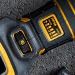 Dewalt goniakos troxos mpatarias 18v dcg409vsnt...