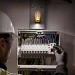 Dewalt fakos batarias epanafortizomenos DCL183 3